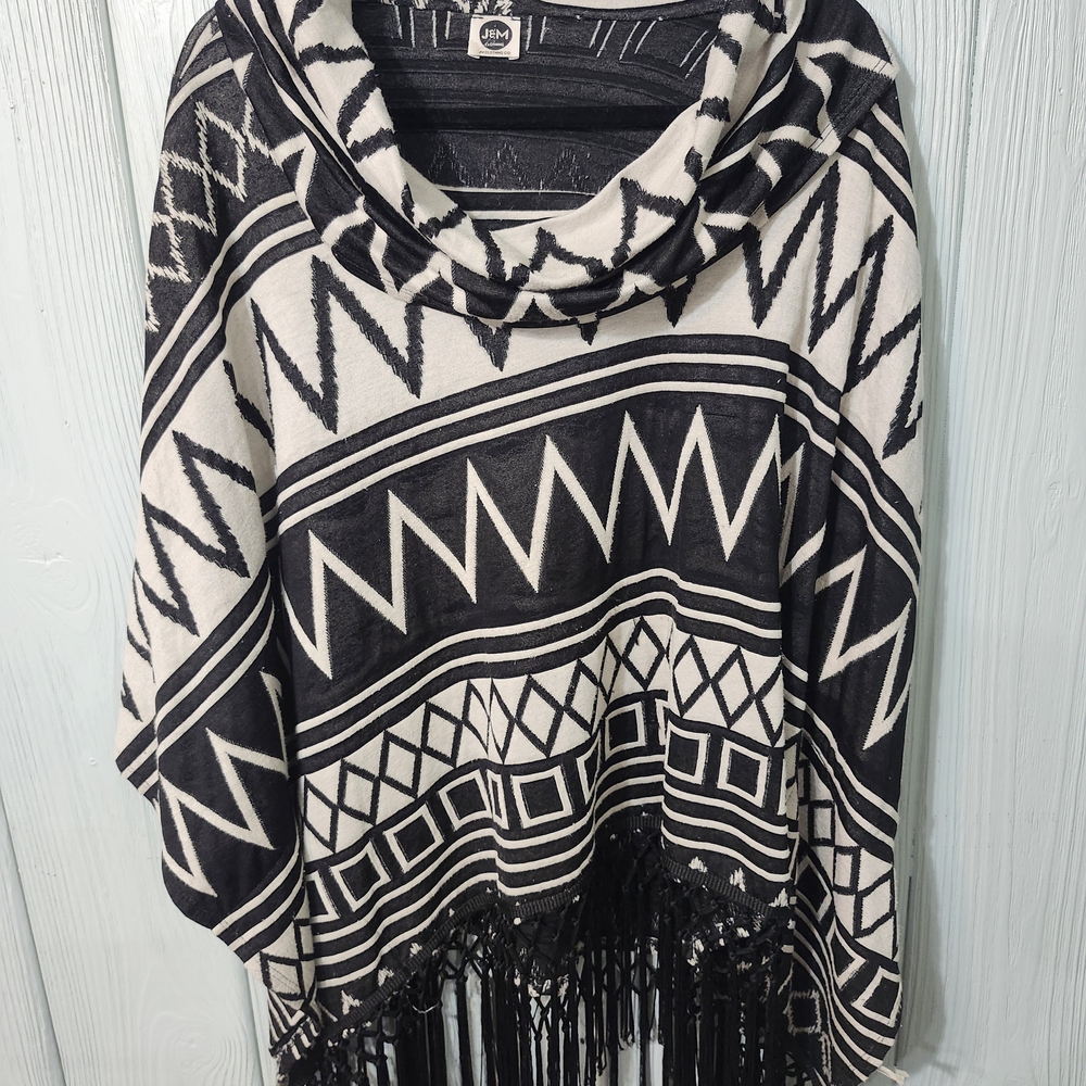 Chic Black and Cream Geometric Poncho